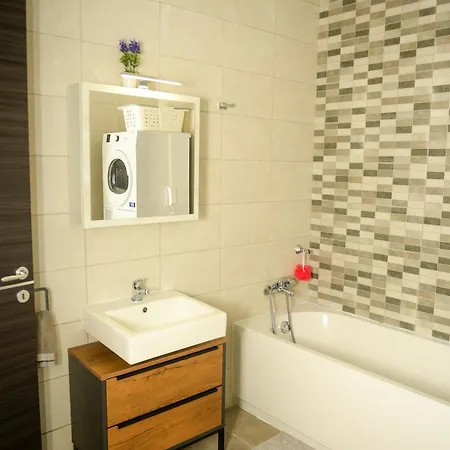 Seaviewcasadialfioqawra